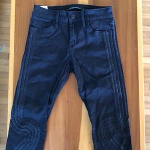 black skinny jeans